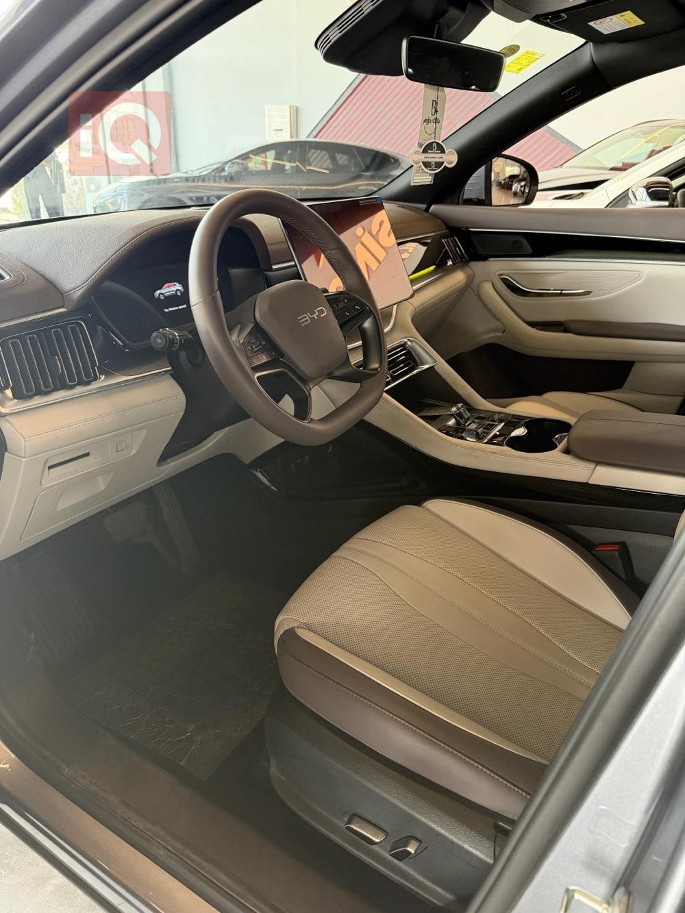 https://cdn.iqcars.ioeda1804e-7ec5-4e85-a440-cb9e8f1d034d_3.jpg
